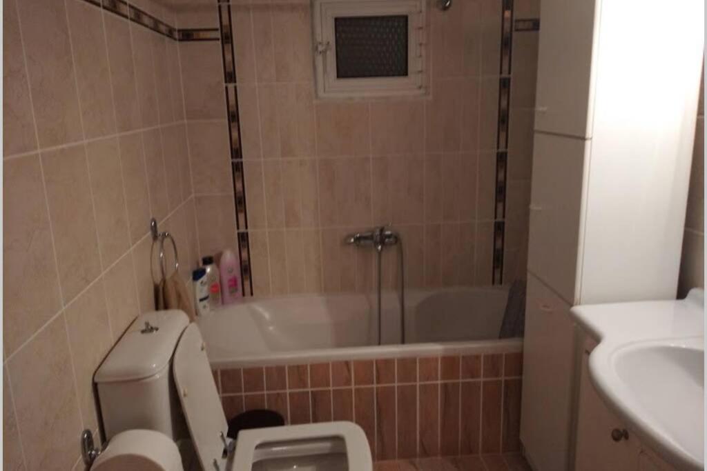 Debby'S Central Apartment Kavala Extérieur photo
